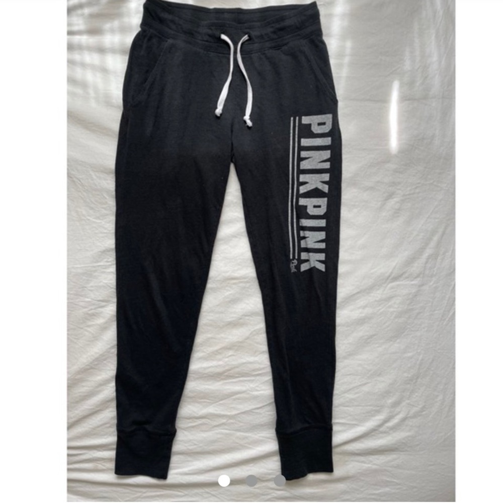 PINK VS (discontinued) jogger sweats!